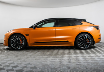 Подержанный автомобиль Zeekr 001 2023 года (8 фото)