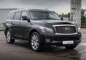 Подержанный автомобиль Infiniti QX80 2013 года (3 фото)
