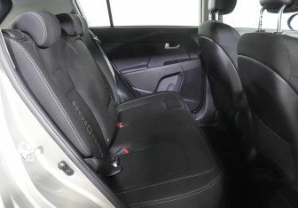 Подержанный автомобиль Kia Sportage 2014 года (13 фото)