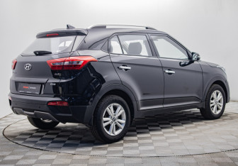 Подержанный автомобиль Hyundai Creta 2019 года (6 фото)