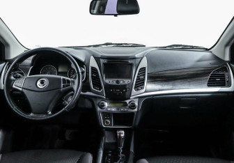Подержанный автомобиль SsangYong Actyon 2014 года (6 фото)