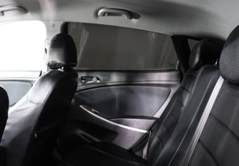 Подержанный автомобиль Hyundai Solaris Hatchback 2011 года (8 фото)