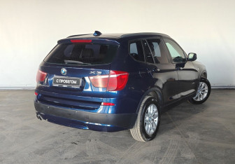 Подержанный автомобиль BMW X3 2011 года (4 фото)