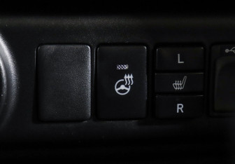 Подержанный автомобиль Toyota Fortuner 2017 года (11 фото)