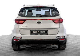Подержанный автомобиль Kia Sportage 2019 года (6 фото)