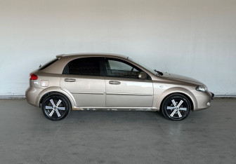 Подержанный автомобиль Chevrolet Lacetti Sedan 2008 года (4 фото)