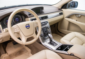 Подержанный автомобиль Volvo XC70 2013 года (9 фото)