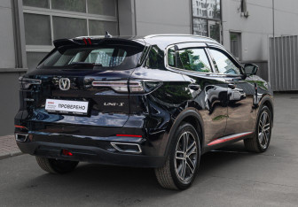 Подержанный автомобиль Changan UNI-S 2024 года (4 фото)