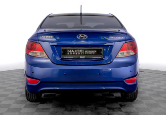 Подержанный автомобиль Hyundai Solaris Sedan 2012 года (6 фото)