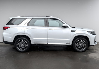 Новый Changan CS95 2023 (4 фото)