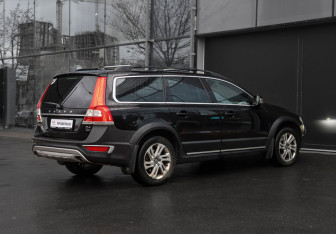 Подержанный автомобиль Volvo XC70 2015 года (5 фото)