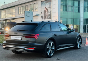 Подержанный автомобиль Audi A6 allroad 2021 года (5 фото)