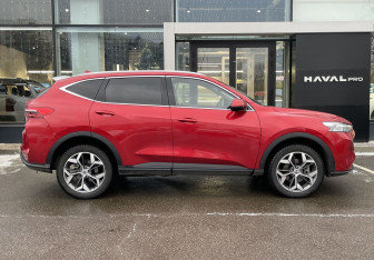Подержанный автомобиль Haval F7 2024 года (4 фото)
