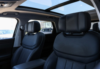 Подержанный автомобиль Jaecoo J7 2023 года (24 фото)