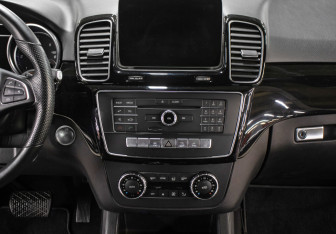 Подержанный автомобиль Mercedes-Benz GLE 2017 года (15 фото)