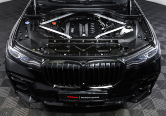 Подержанный автомобиль BMW X7 2020 года (9 фото)
