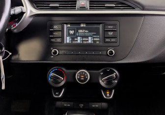 Подержанный автомобиль Kia Rio Hatchback 2021 года (15 фото)