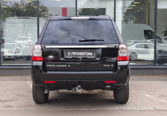 Подержанный автомобиль Land Rover Freelander 2011 года (7 фото)
