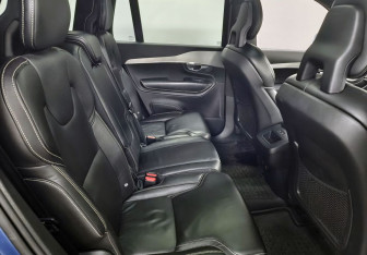 Подержанный автомобиль Volvo XC90 2016 года (16 фото)