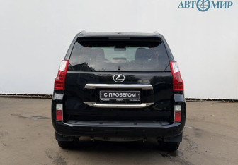 Подержанный автомобиль Lexus GX 2010 года (6 фото)