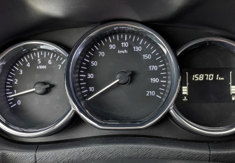 Подержанный автомобиль Nissan Terrano 2021 года (16 фото)