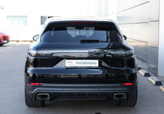 Подержанный автомобиль Porsche Cayenne 2021 года (6 фото)