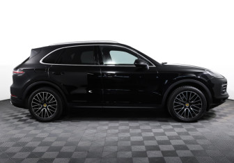 Подержанный автомобиль Porsche Cayenne 2018 года (4 фото)