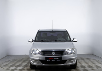 Подержанный автомобиль Renault Logan Sedan 2014 года (2 фото)