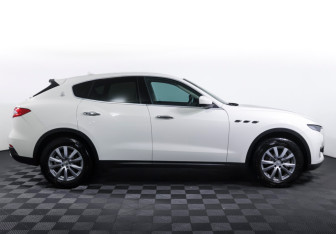 Подержанный автомобиль Maserati Levante 2018 года (4 фото)