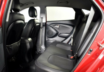 Подержанный автомобиль Hyundai ix35 2012 года (6 фото)