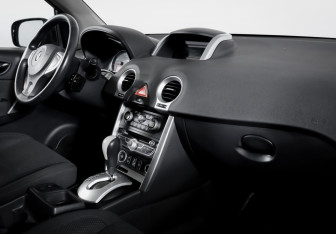 Подержанный автомобиль Renault Koleos 2010 года (9 фото)