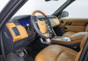 Подержанный автомобиль Land Rover Range Rover 2021 года (12 фото)