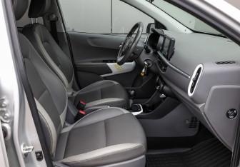 Подержанный автомобиль Kia Picanto 2018 года (10 фото)