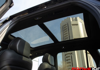 Подержанный автомобиль Geely Monjaro 2025 года (19 фото)