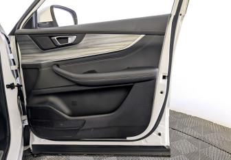 Подержанный автомобиль Chery Tiggo 8 Pro Max 2022 года (25 фото)