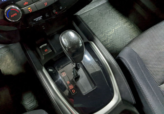 Подержанный автомобиль Nissan Qashqai 2014 года (29 фото)