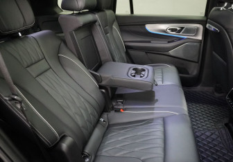 Подержанный автомобиль GAC GS8 2024 года (14 фото)