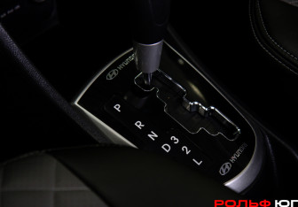 Подержанный автомобиль Hyundai Solaris Sedan 2011 года (17 фото)