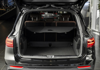 Новый Mercedes-Benz GLB 2025 (6 фото)