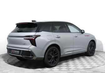 Подержанный автомобиль Hongqi HS3 2024 года (5 фото)