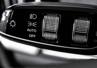 Подержанный автомобиль Jaecoo J7 2023 года (14 фото)