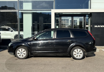 Подержанный автомобиль Ford Focus Wagon 2006 года (8 фото)