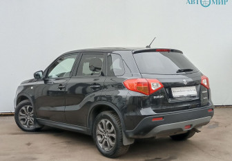 Подержанный автомобиль Suzuki Vitara 2018 года (7 фото)