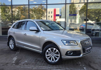 Подержанный автомобиль Audi Q5 2015 года (3 фото)