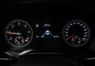 Подержанный автомобиль Hyundai Santa Fe 2022 года (10 фото)