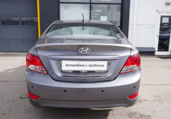 Подержанный автомобиль Hyundai Solaris Sedan 2014 года (6 фото)