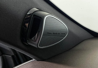 Подержанный автомобиль Wey Coffee 01 2022 года (18 фото)