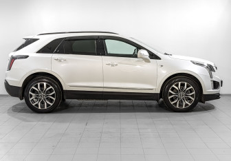 Подержанный автомобиль Cadillac XT5 2021 года (4 фото)