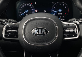 Подержанный автомобиль Kia Sorento 2021 года (17 фото)
