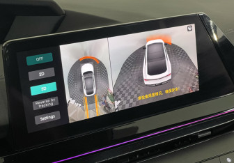 Подержанный автомобиль Changan UNI-V 2023 года (18 фото)